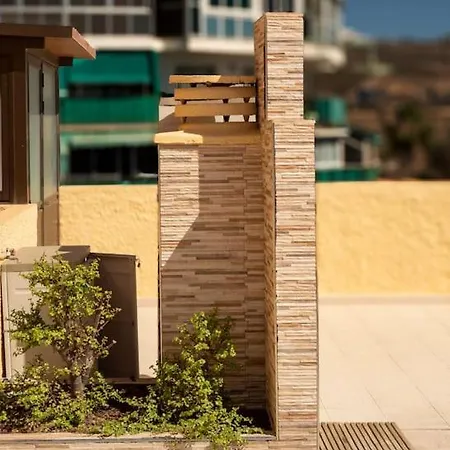 Piso Con Terraza Y Vistas Cerca De La Palya